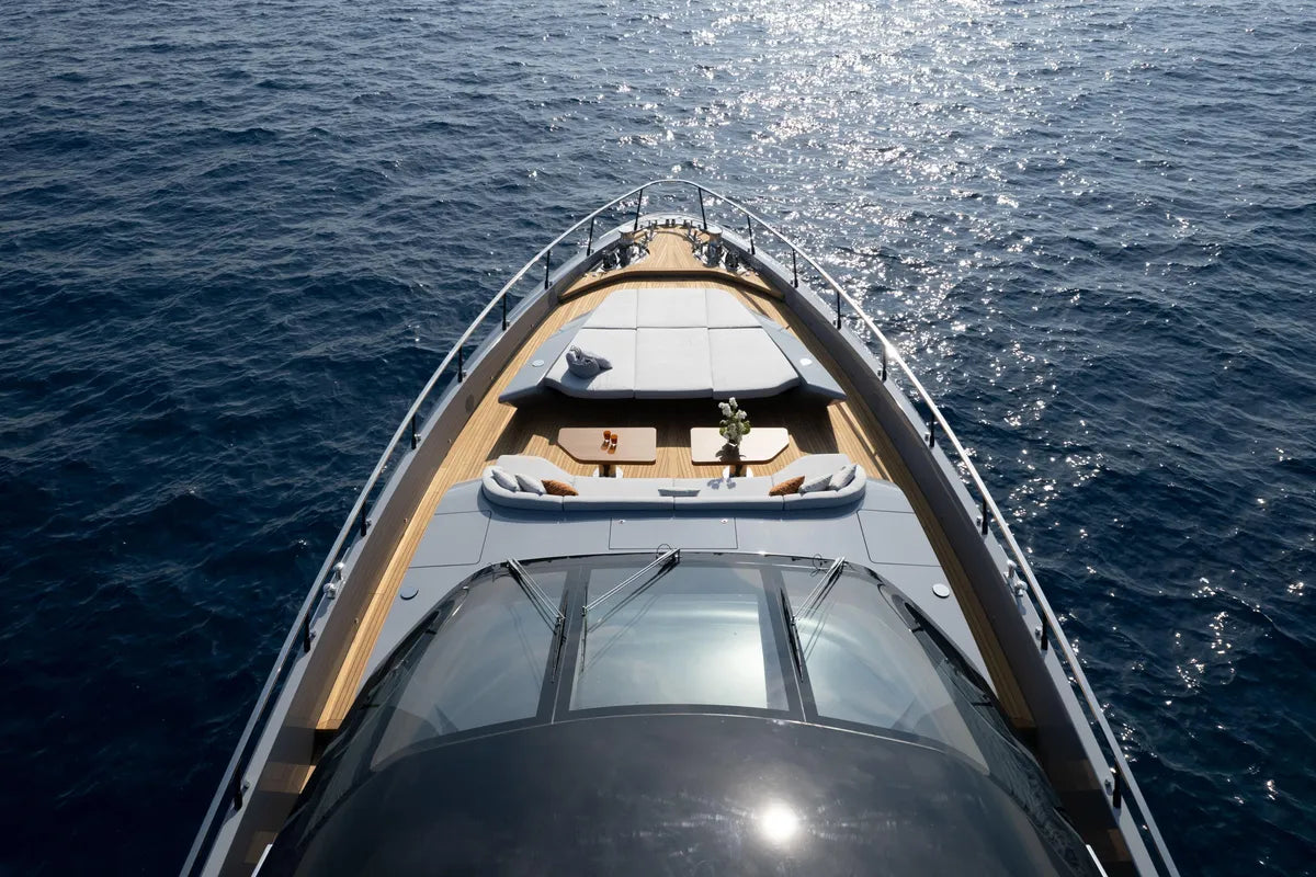 104’ Mangusta