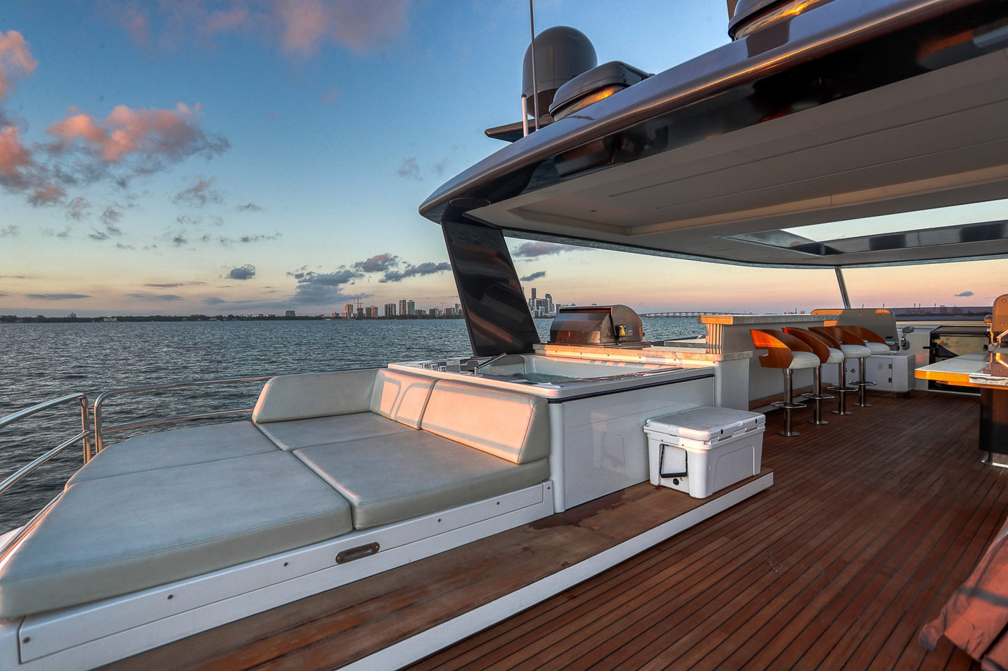 68′ GALEON