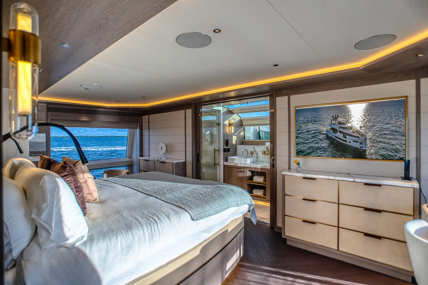 68′ GALEON