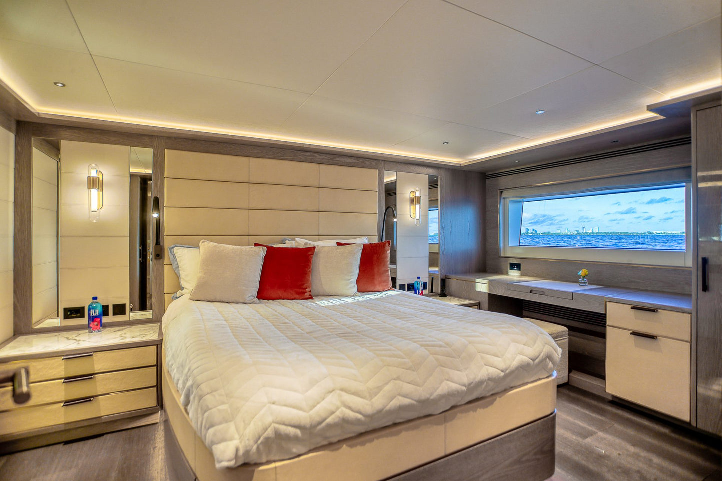 68′ GALEON