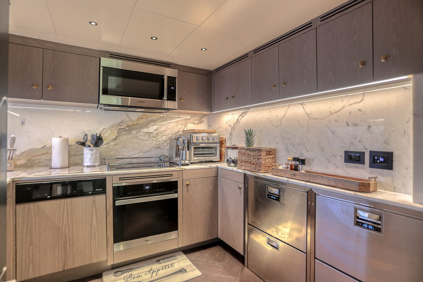 68′ GALEON
