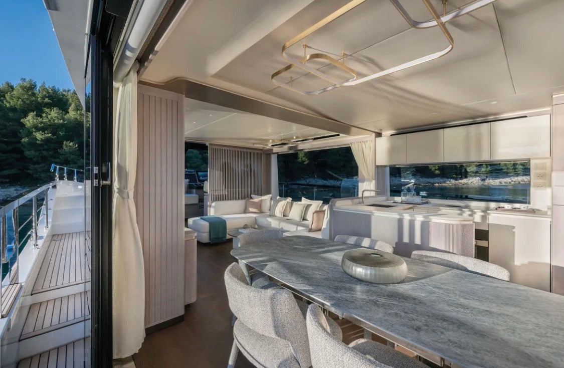 70’ Flybridge