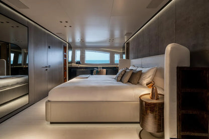 104’ Mangusta
