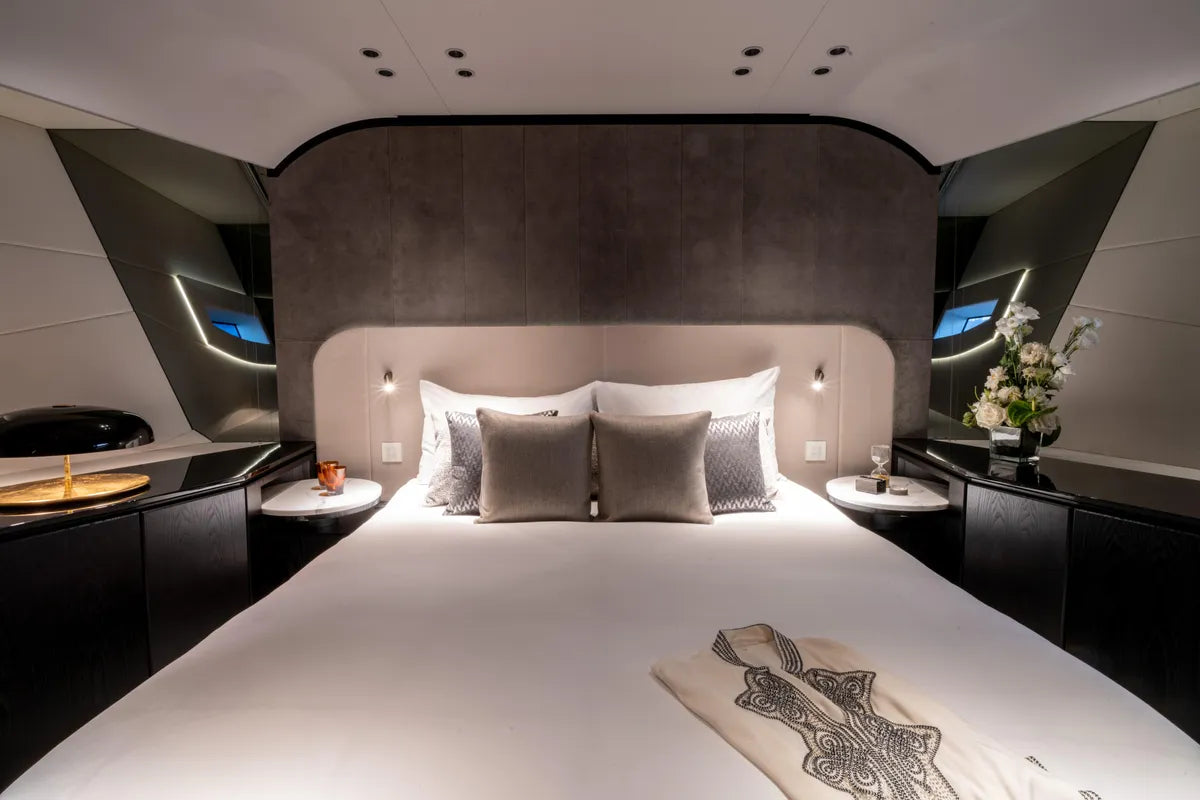 104’ Mangusta