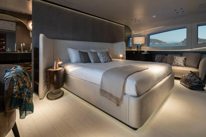 104’ Mangusta